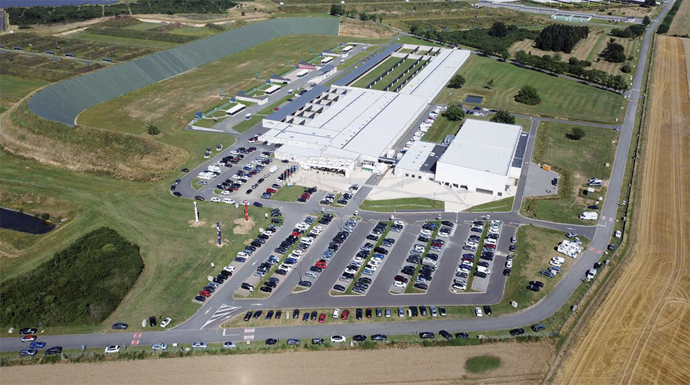 Centre National de Tir Sportif vu du ciel à Déols, vaste infrastructure dédiée aux disciplines du tir sportif en France.