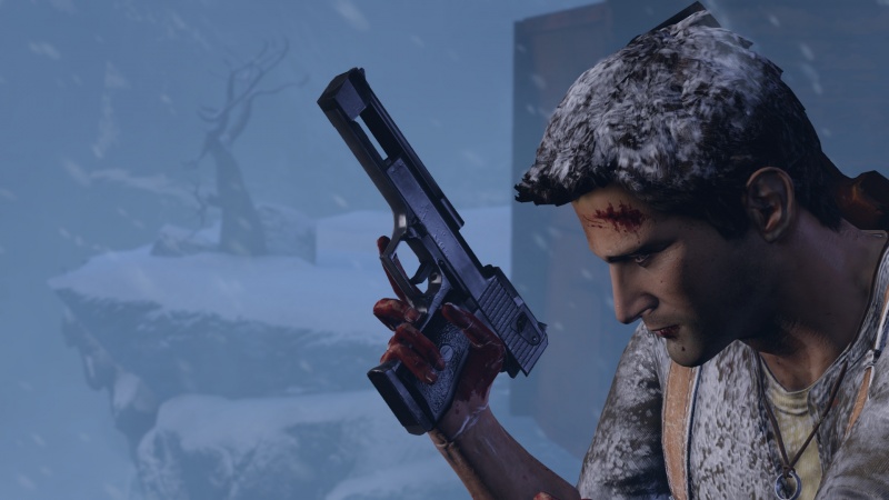 Uncharted 2: Among Thieves – Nathan Drake tenant un Desert Eagle, scène de tir intense dans un environnement enneigé.