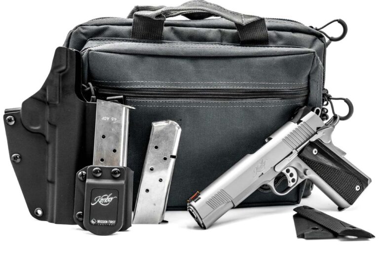 Pistolet Kimber 1911 Stainless II avec chargeurs, holster et sac de transport